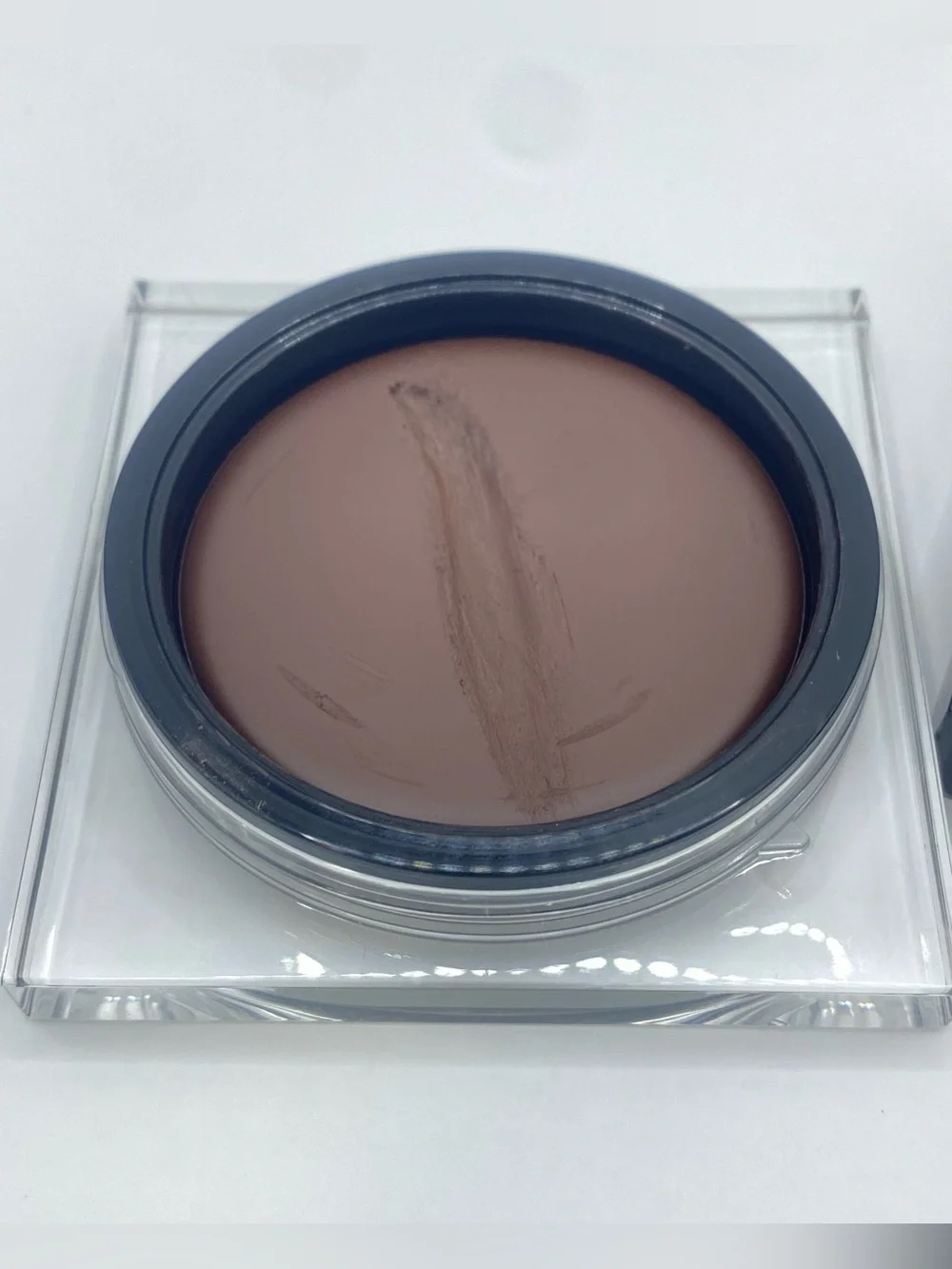 Huda Beauty Tantour‎ Contour Bronzer in Tan